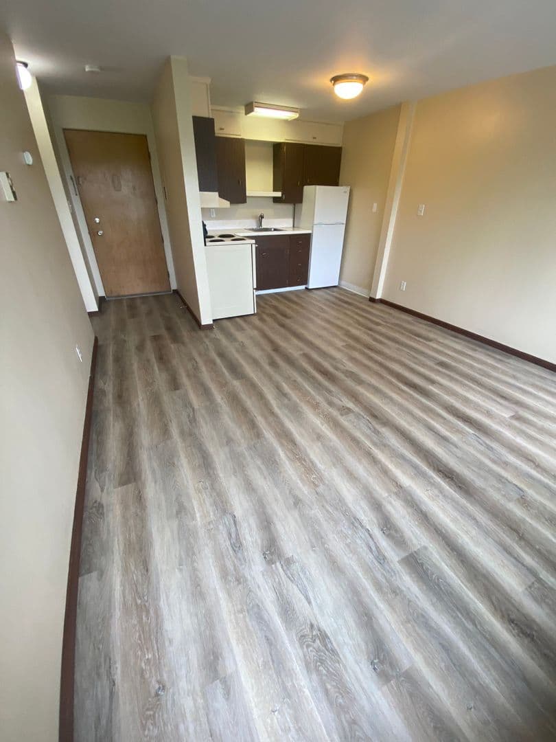 Seattle Apartment: 2400 Boyer Ave E