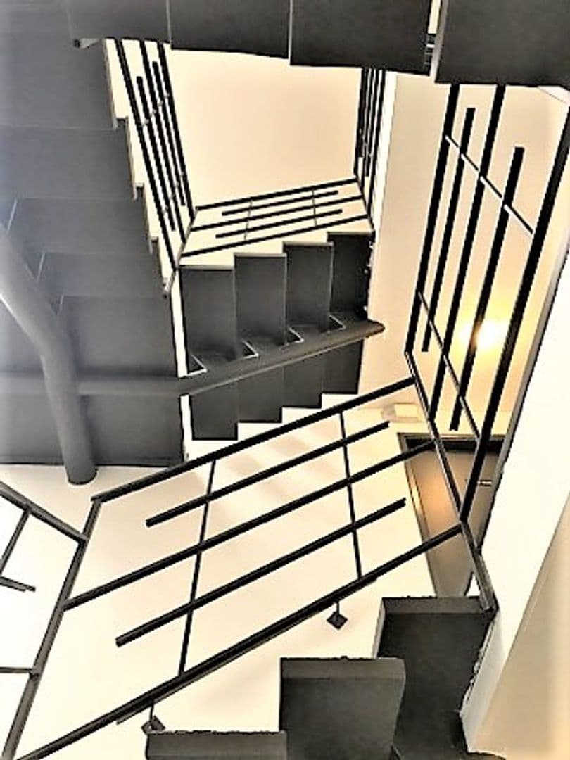 Seattle Apartment: 4110 12th Ave NE