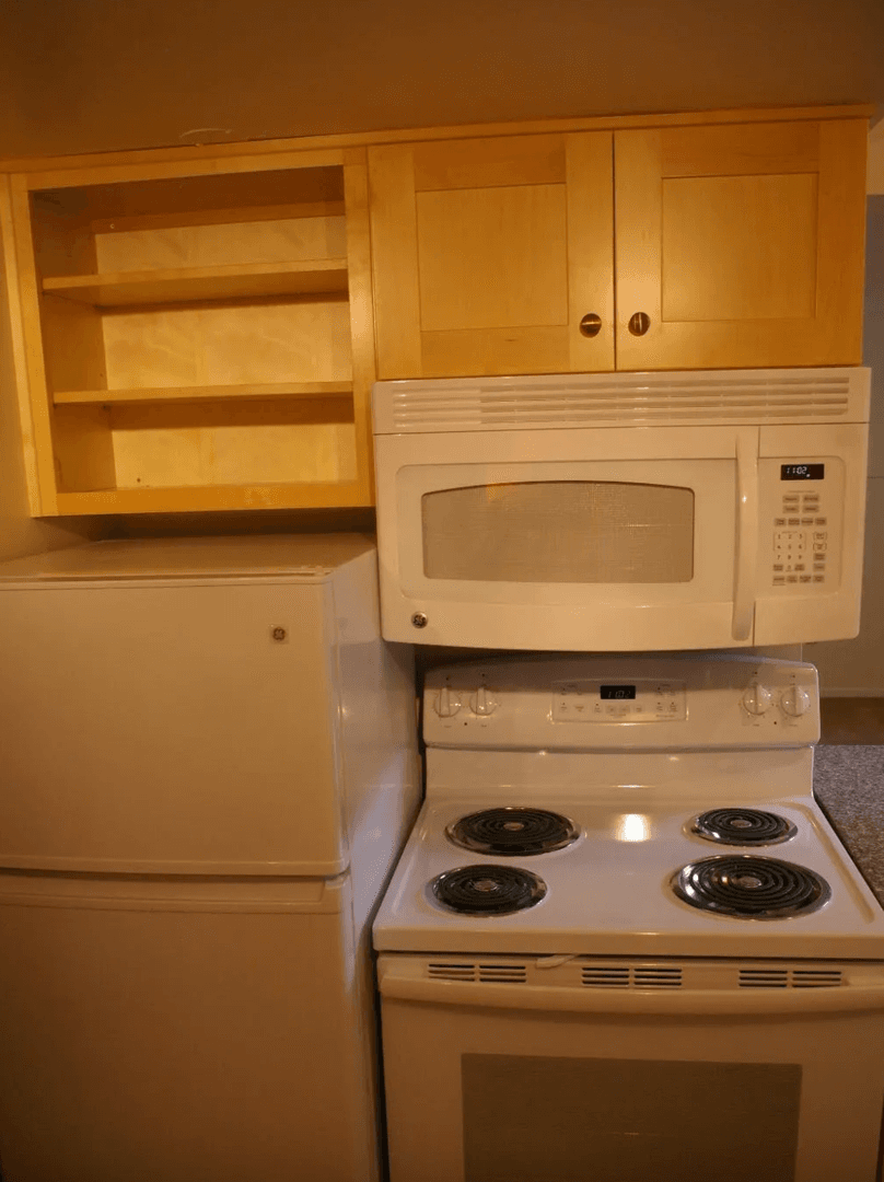 Seattle Apartment: 5019 Phinney Ave N