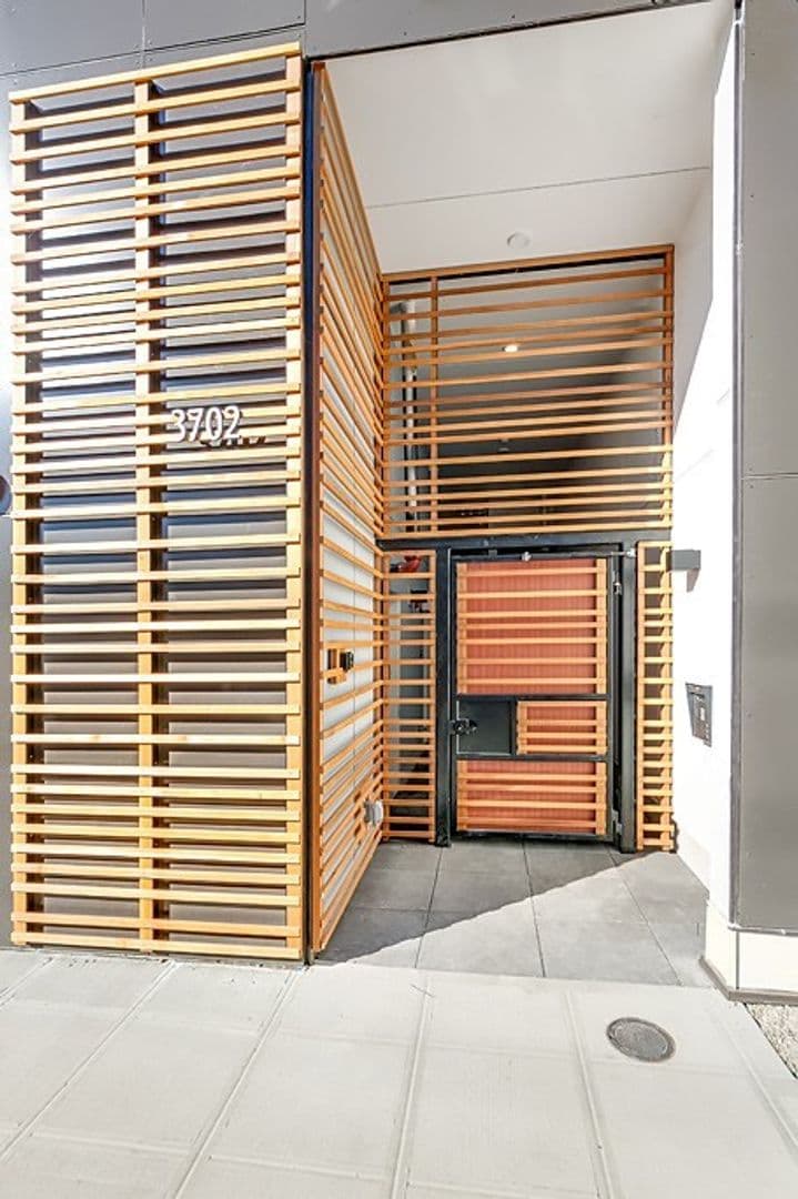 Seattle Apartment: 3702 S Hudson St