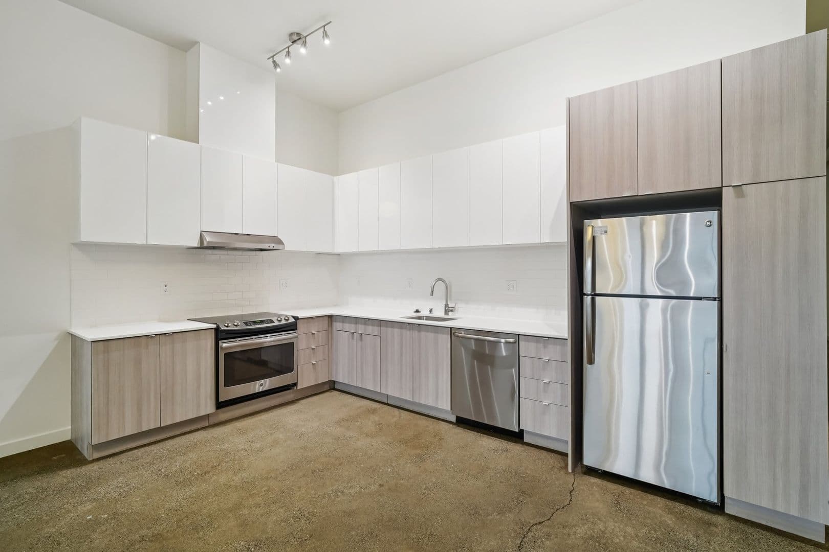 Seattle Apartment: 1701 Dexter Ave N