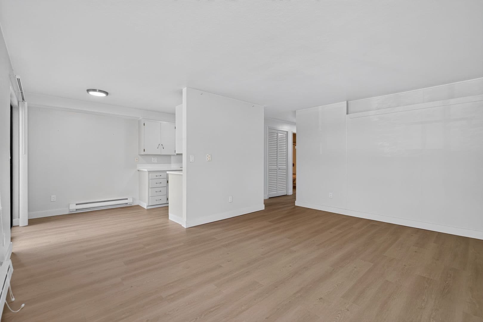 Seattle Apartment: 1653 21st Ave