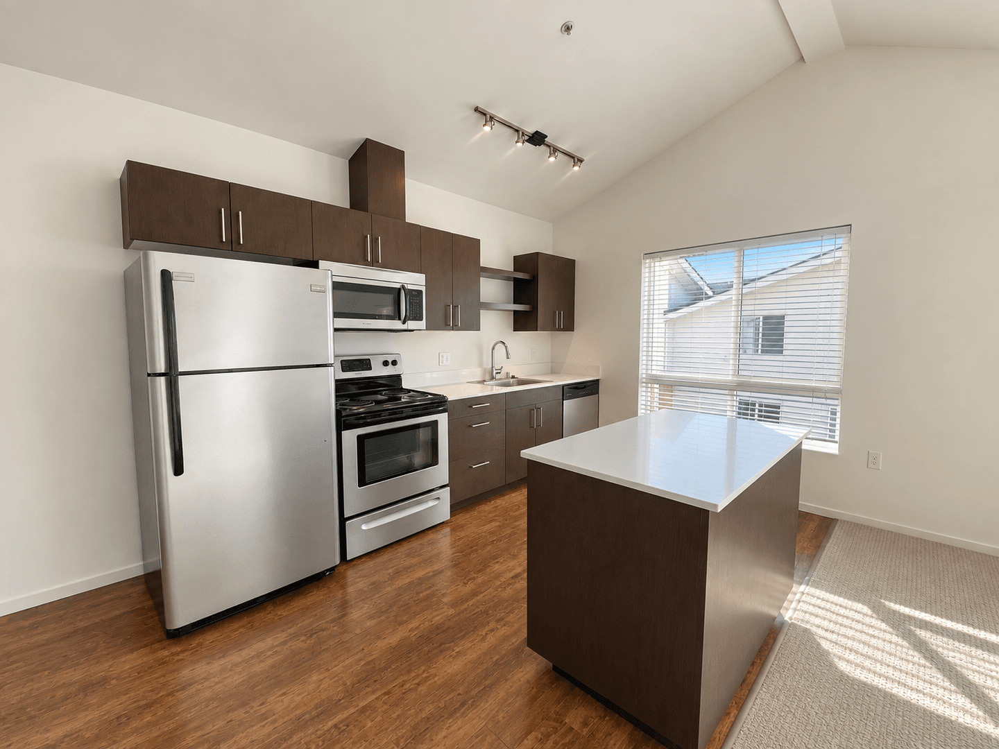 Kirkland Apartment: 450 Central Way
