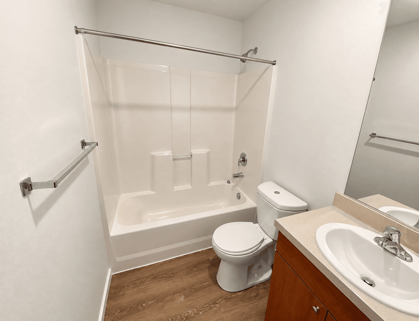 Kirkland Apartment: 450 Central Way