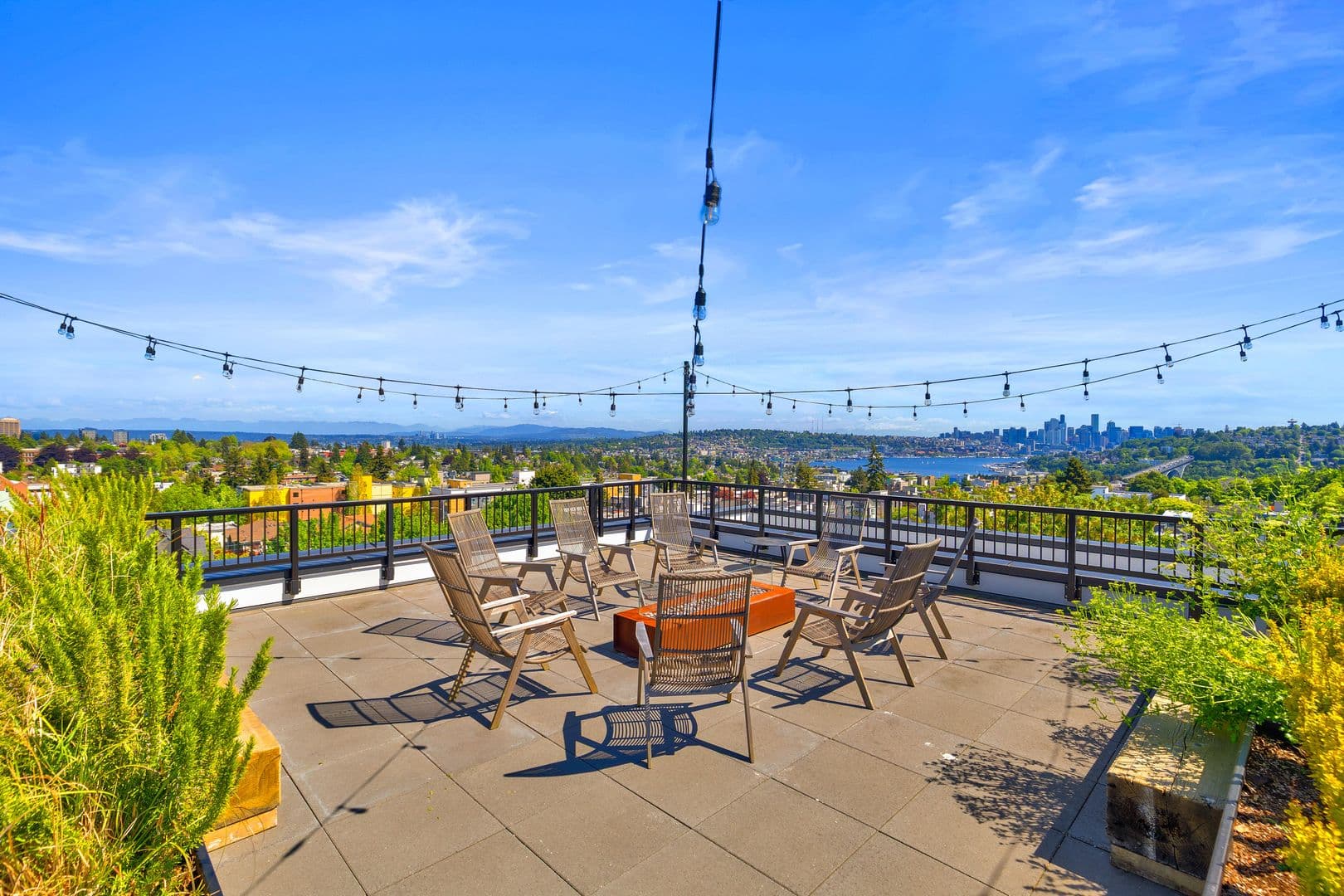 Seattle Apartment: 4316 Fremont Ave N