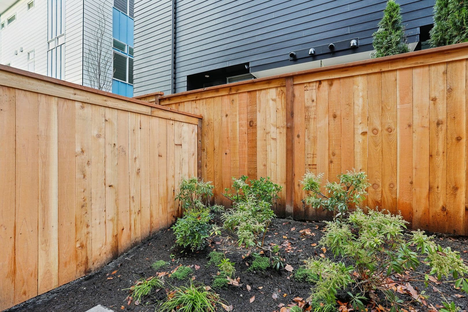 Seattle Apartment: 1140 NW Market St