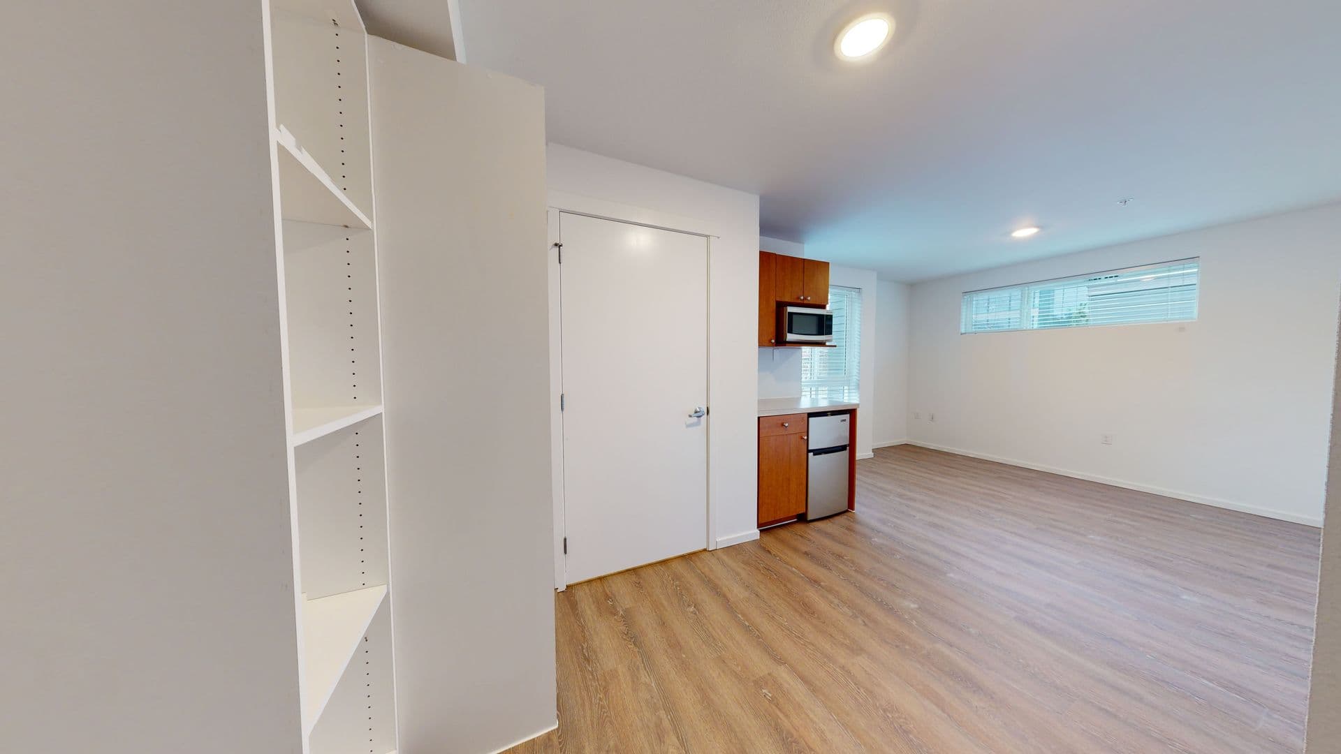 Kirkland Apartment: 450 Central Way