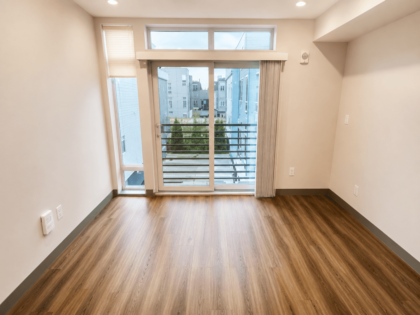 Seattle Apartment: 6301 15th Ave NW