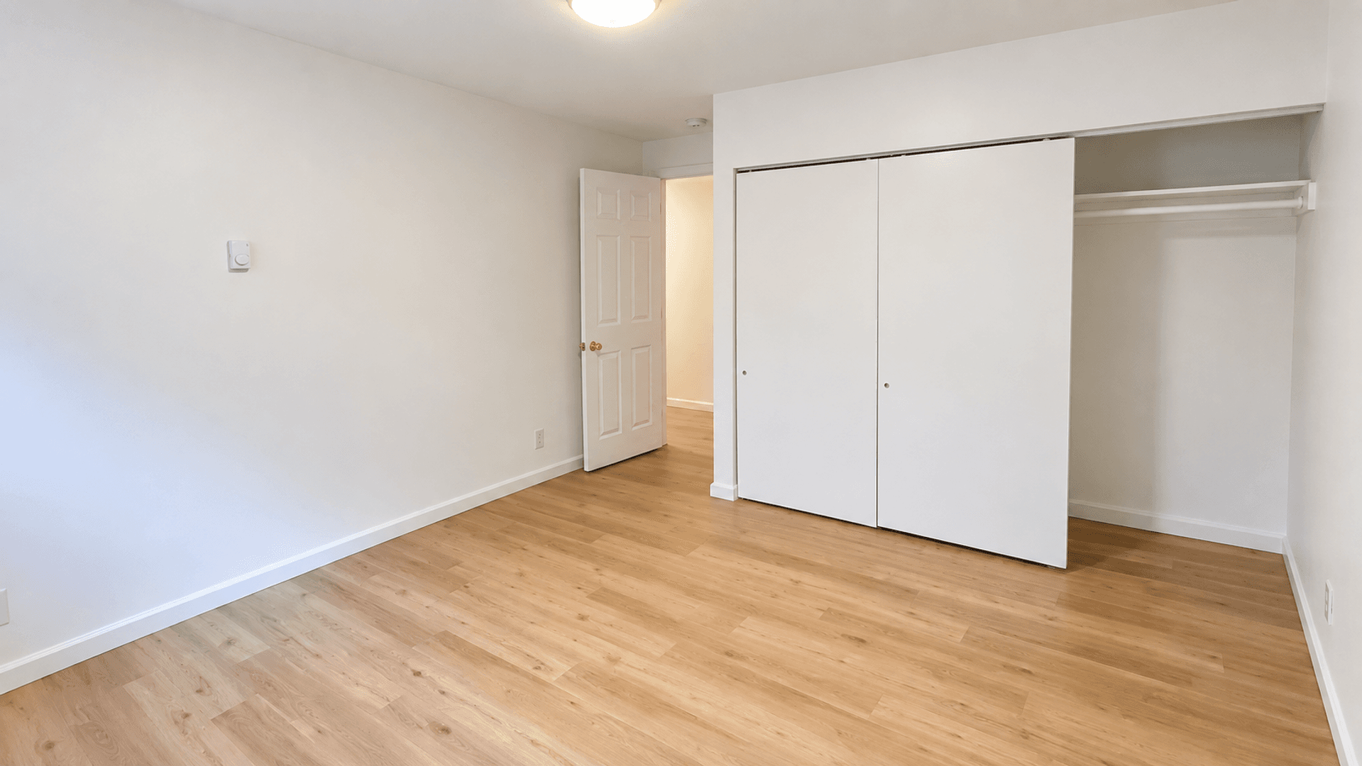 Seattle Apartment: 840 W Nickerson St