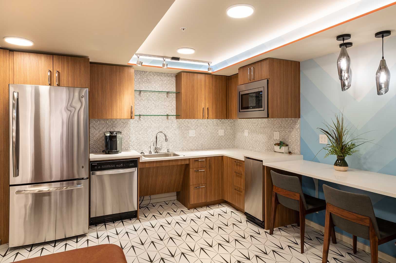 Kirkland Apartment: 450 Central Way