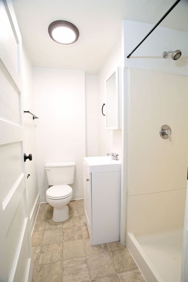 Seattle Apartment: 1717 12th Ave