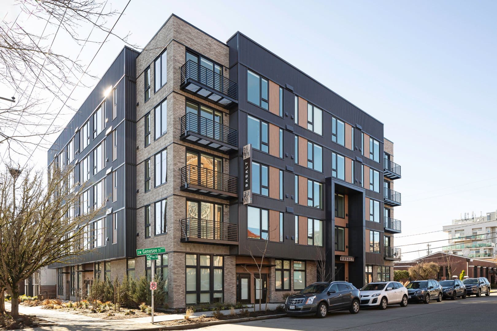 Seattle Apartment: 4205 SW Genesee St