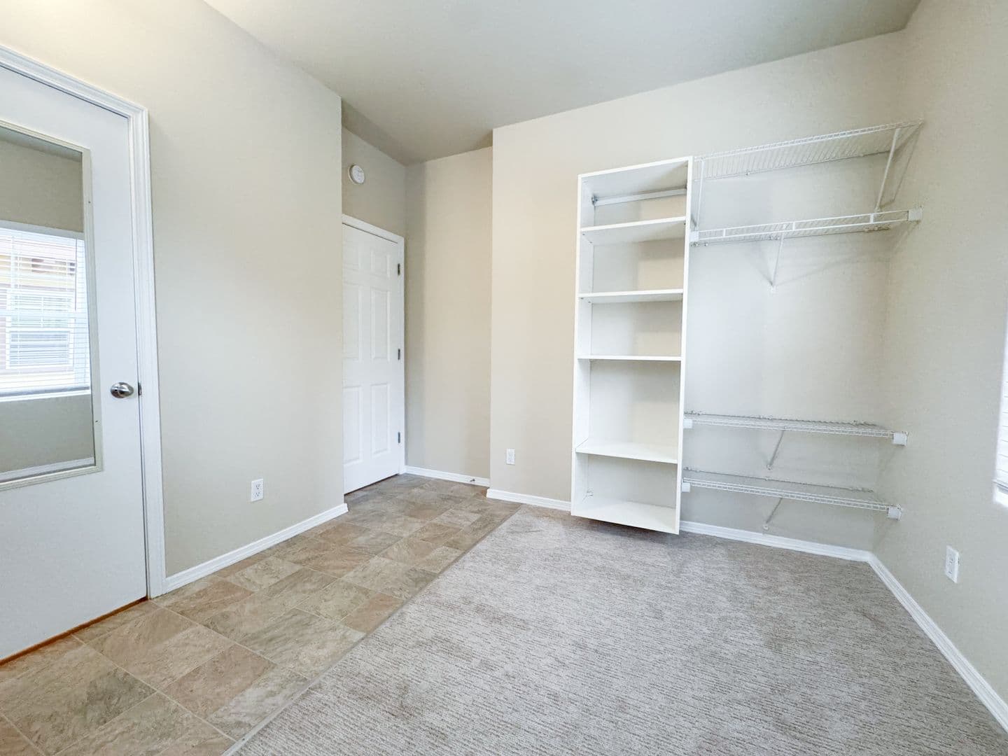 Redmond Apartment: 16552 NE 84th CT