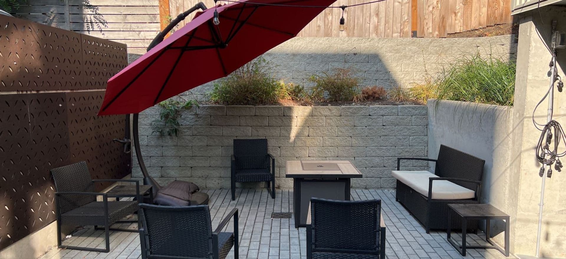 Seattle Apartment: 207 18th Ave