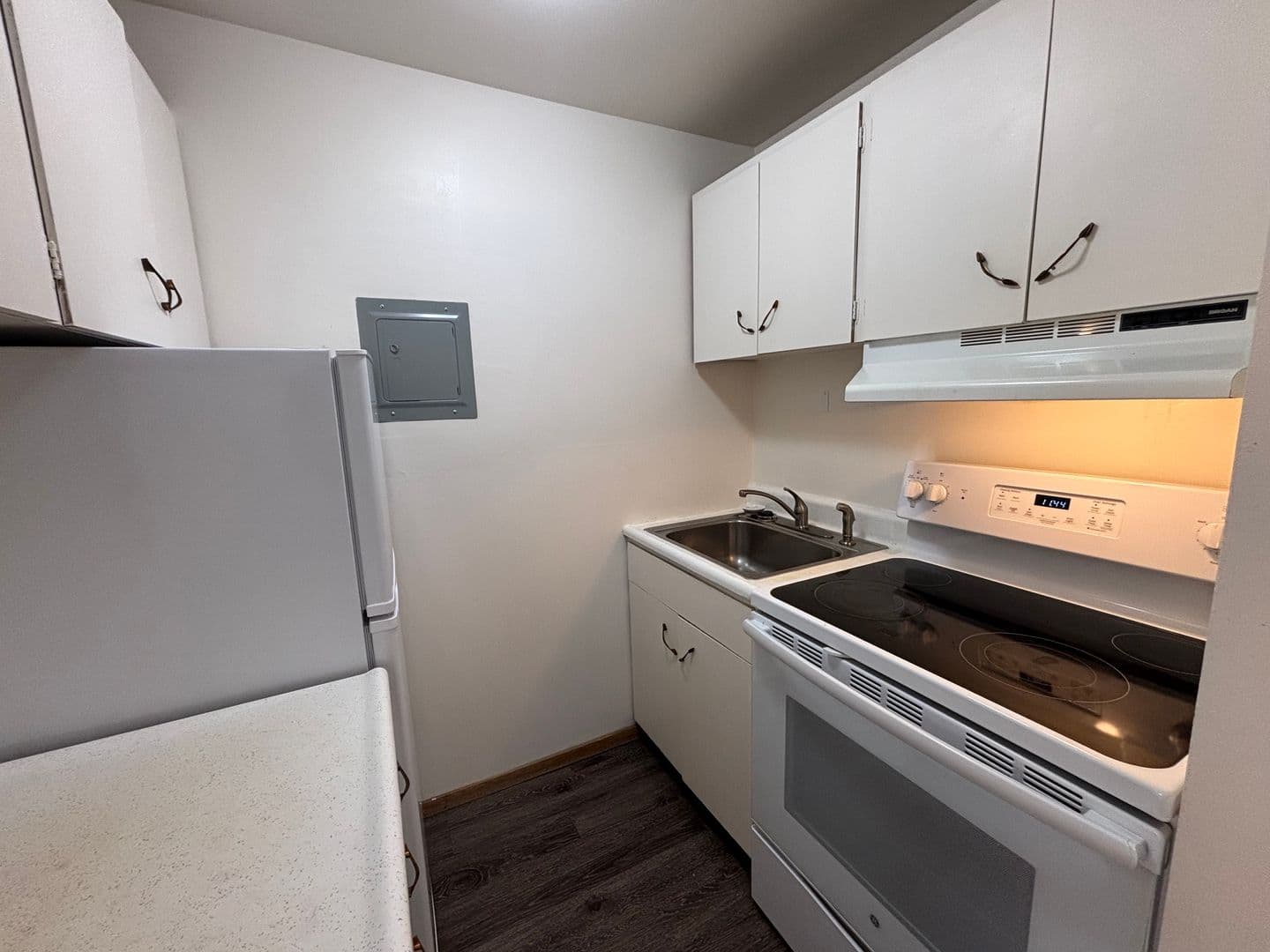 Seattle Apartment: 4110 12th Ave NE