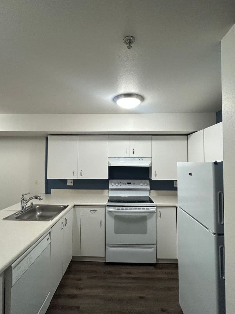 Seattle Apartment: 300 11th Ave