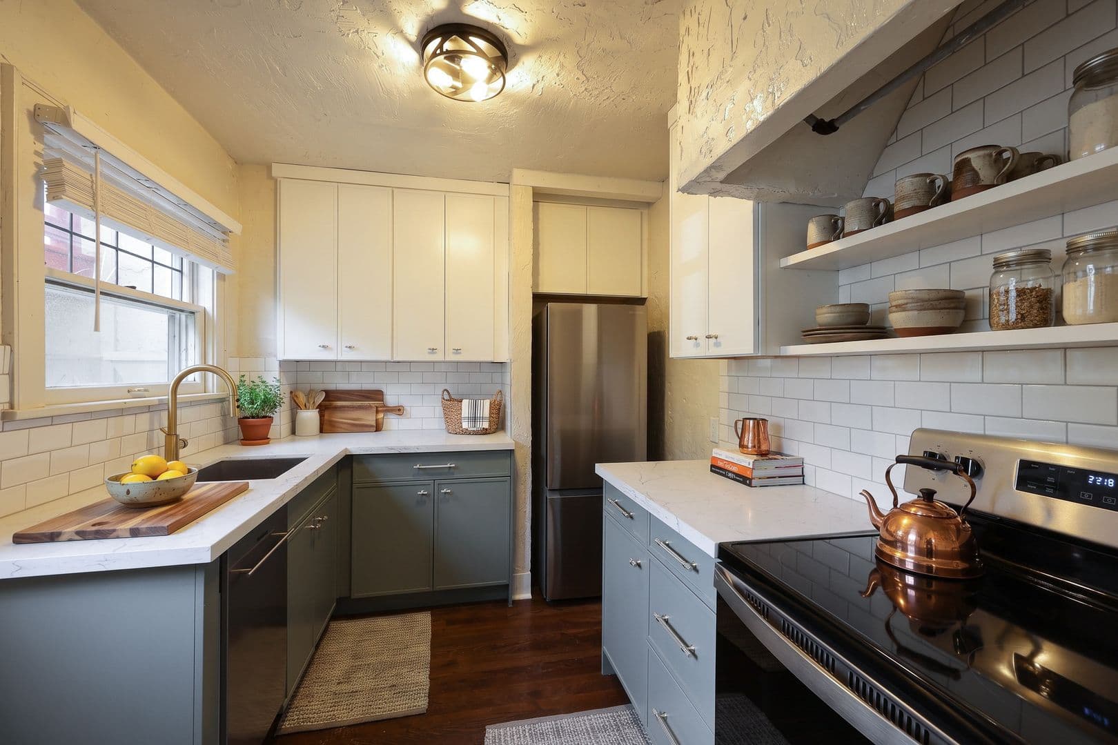 Seattle Apartment: 1710 E Denny Way