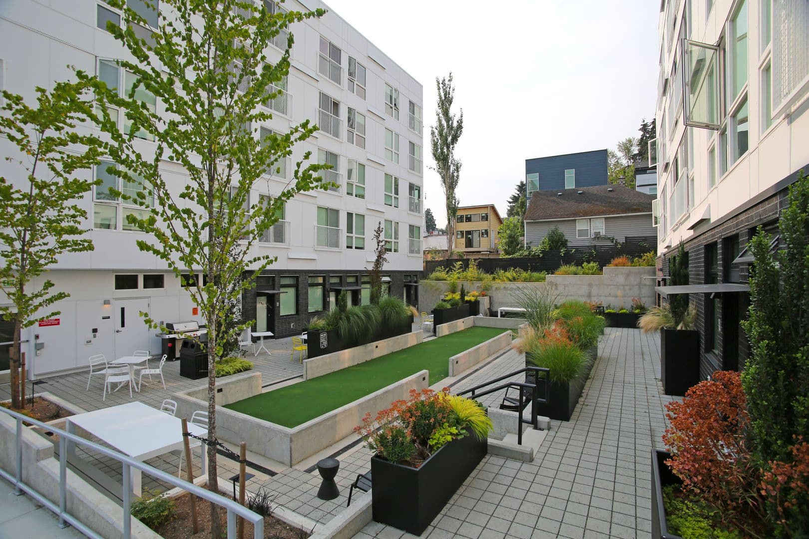 Seattle Apartment: 5231 Rainier Ave S