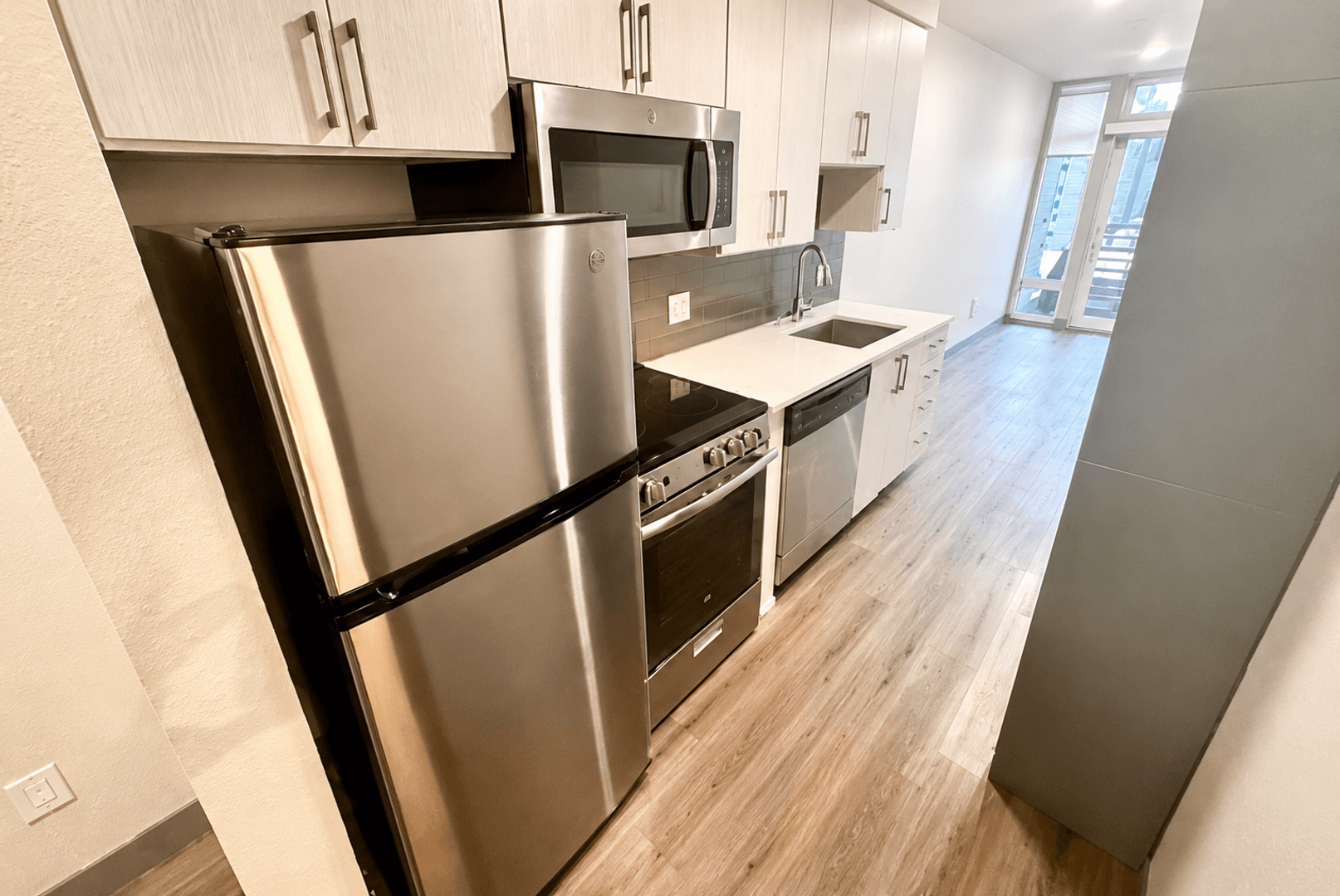 Seattle Apartment: 6301 15th Ave NW