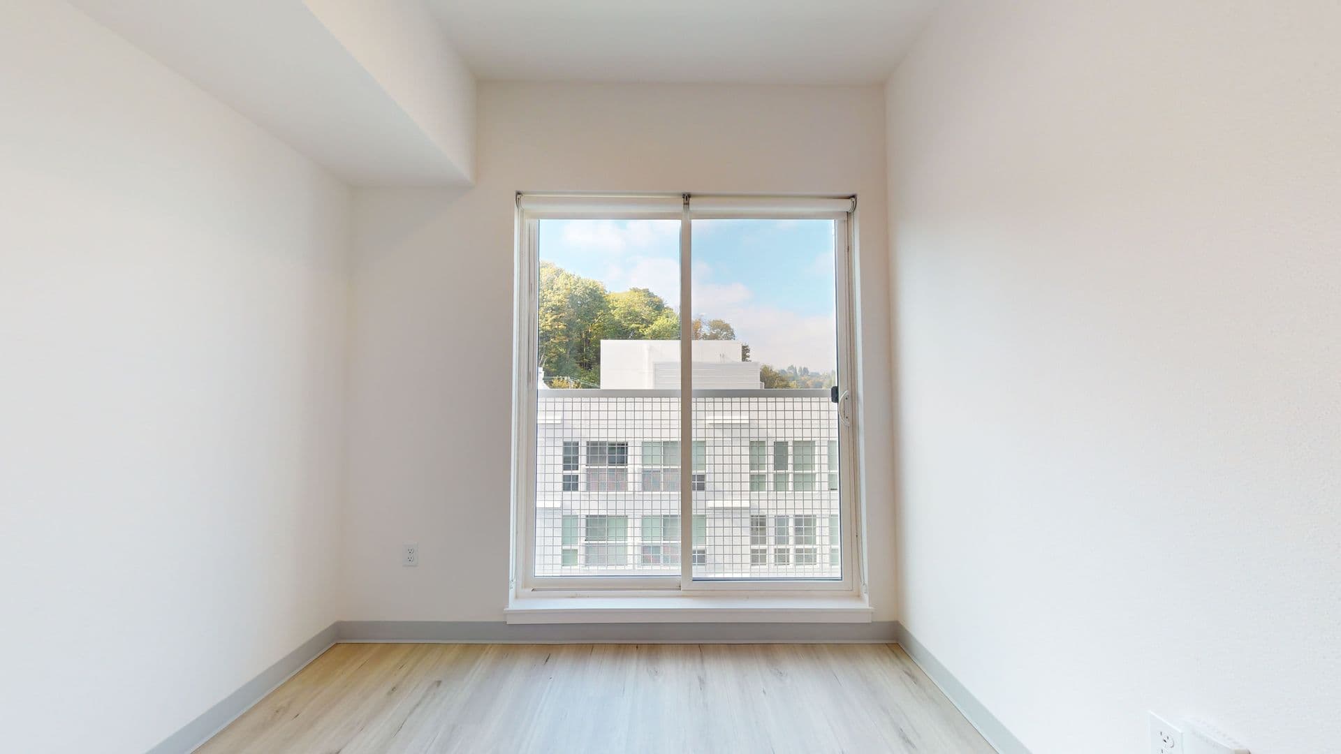 Seattle Apartment: 5231 Rainier Ave S
