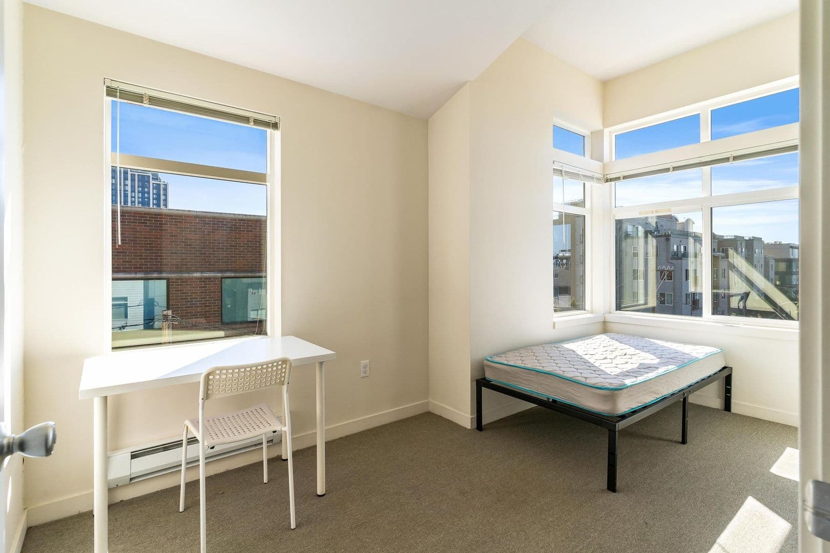 Seattle Apartment: 4215-4221 9th Ave NE