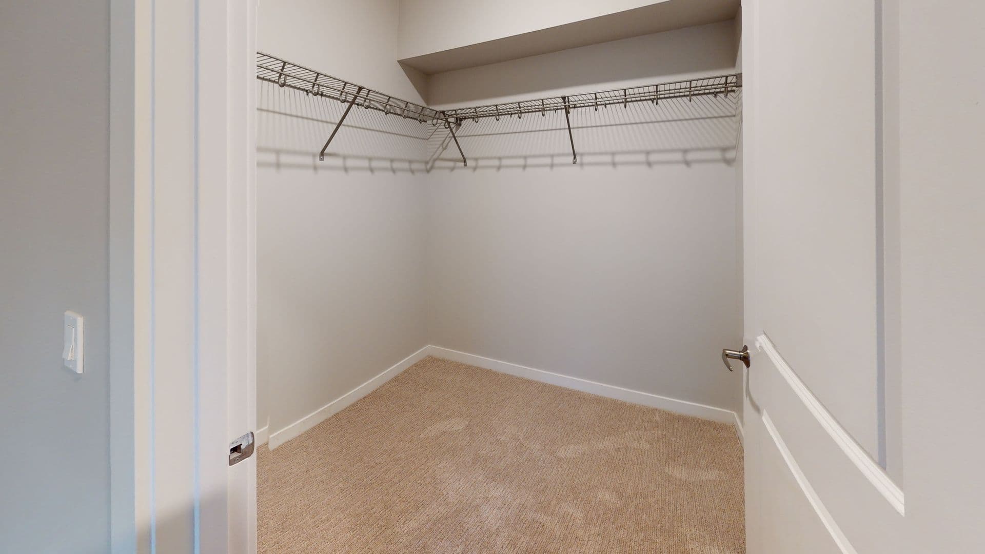 Seattle Apartment: 954 E. Union St.