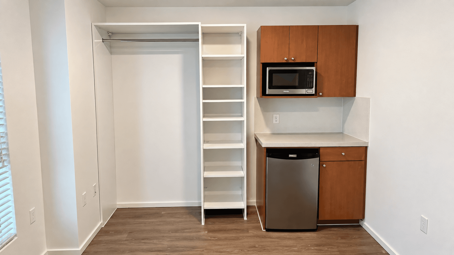 Kirkland Apartment: 450 Central Way