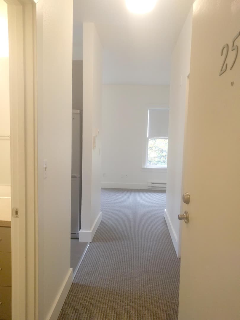 Seattle Apartment: 1420 Belmont Ave