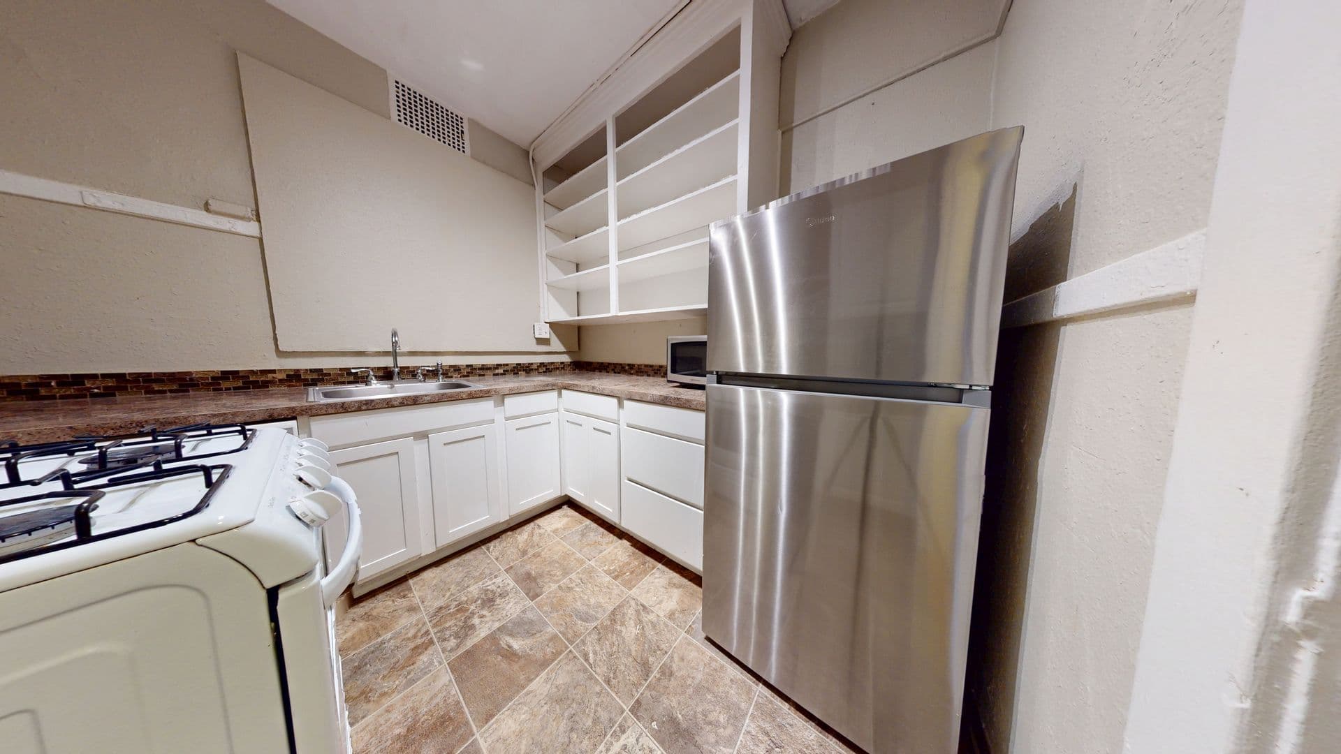 Seattle Apartment: 317 Harvard Ave E