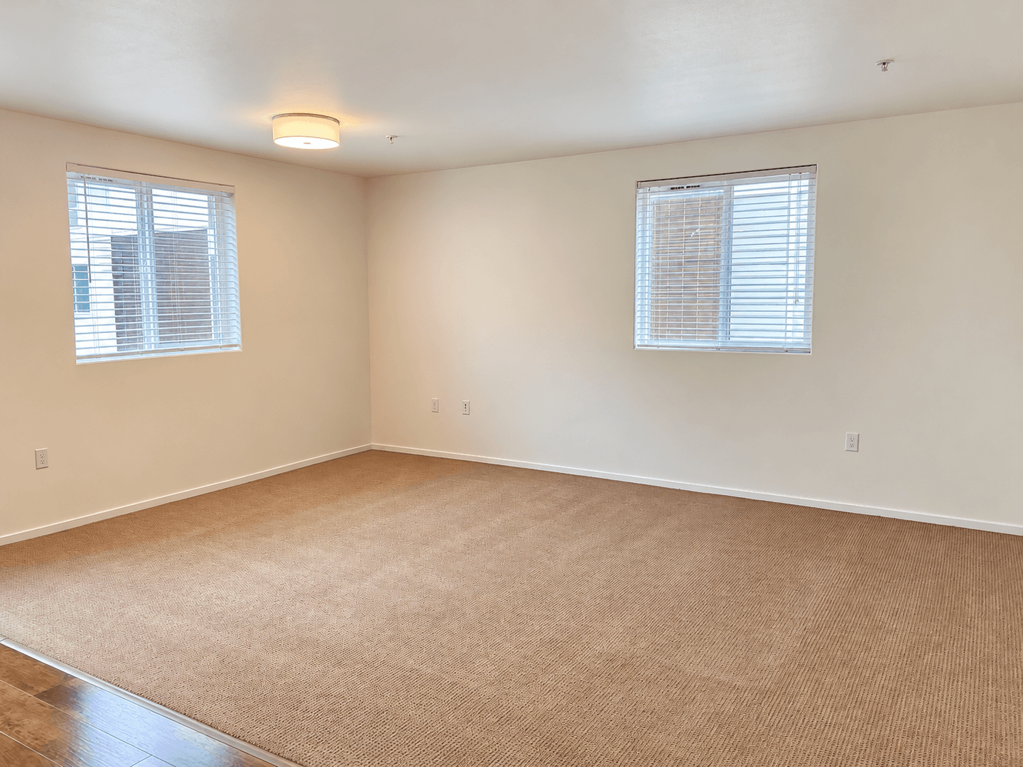 Kirkland Apartment: 450 Central Way