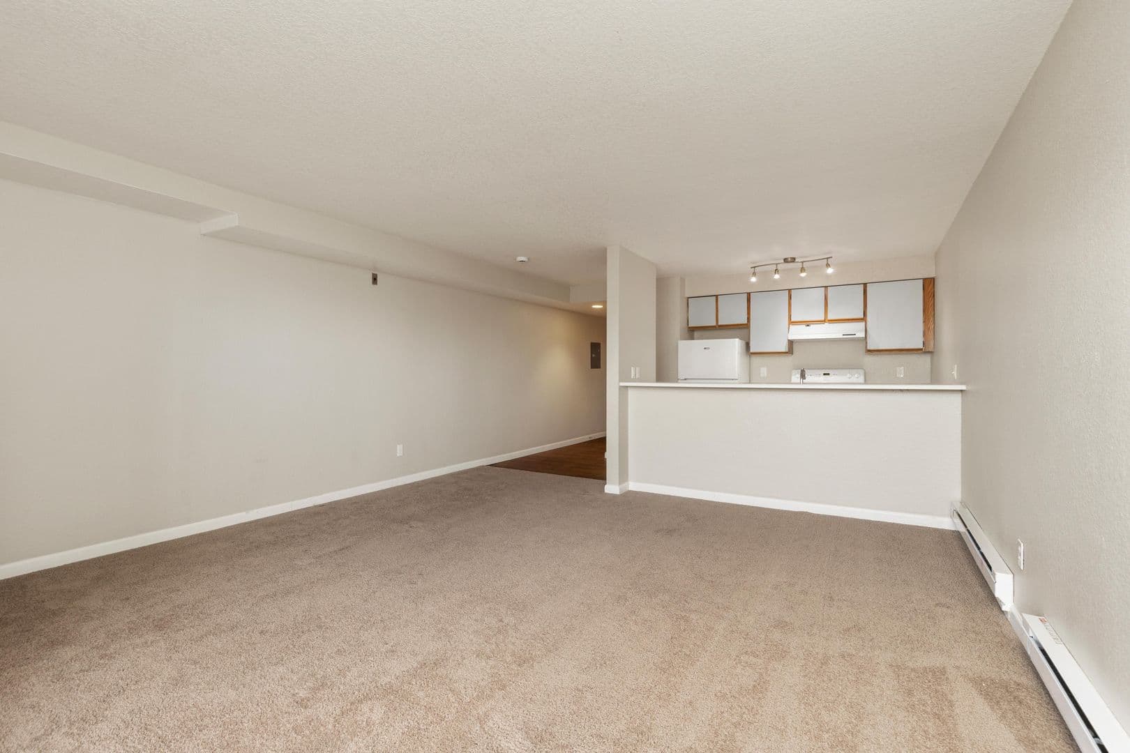 Seattle Apartment: 500 13th Ave E