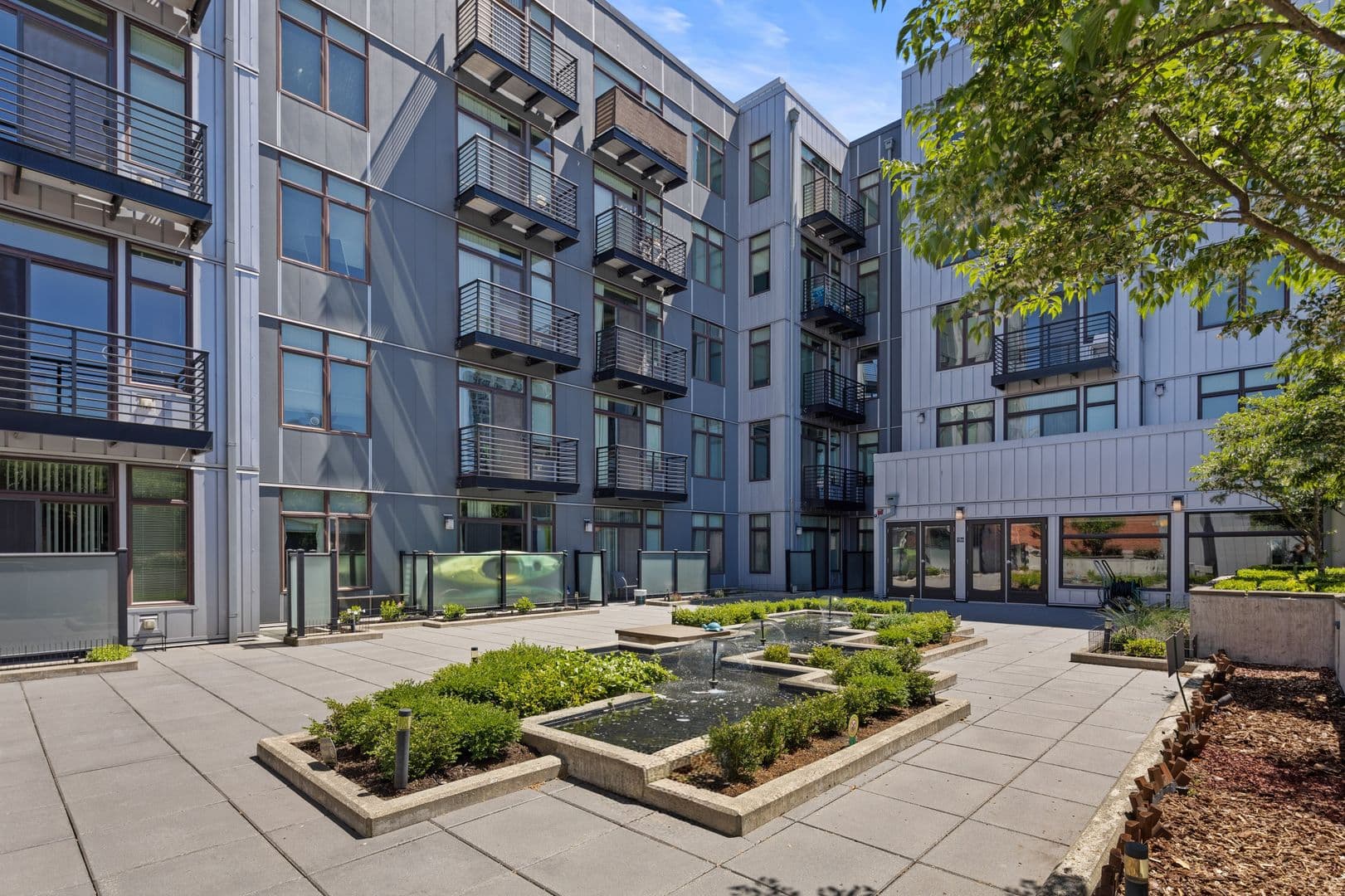 Seattle Apartment: 954 E. Union St.