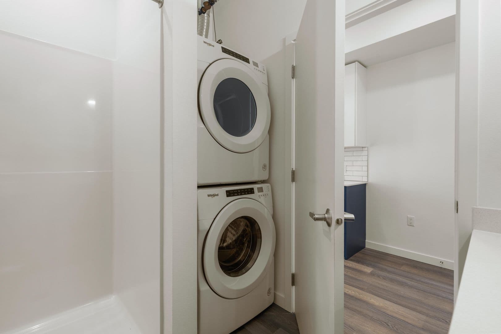 Seattle Apartment: 4316 Fremont Ave N