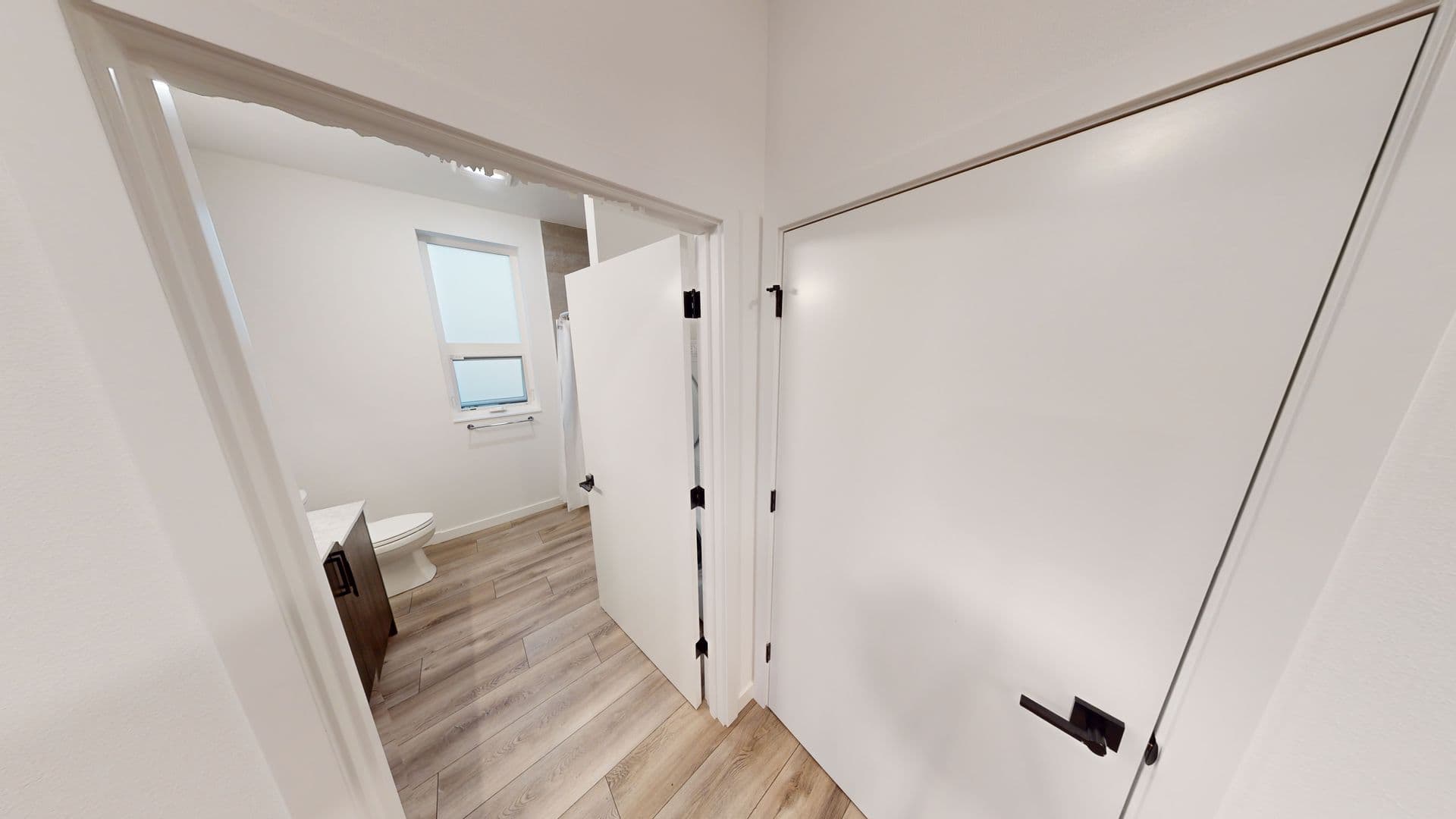 Seattle Apartment: 1123 NW 57th Street