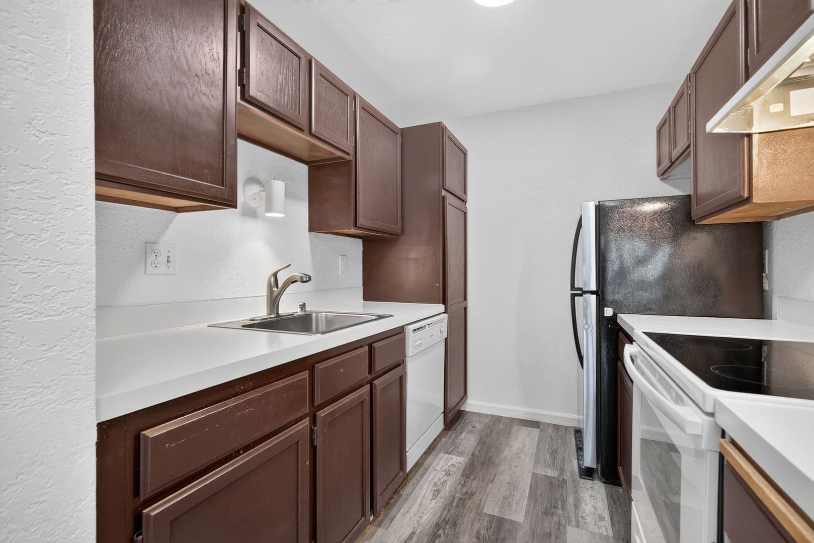 Seattle Apartment: 912 N 96th St
