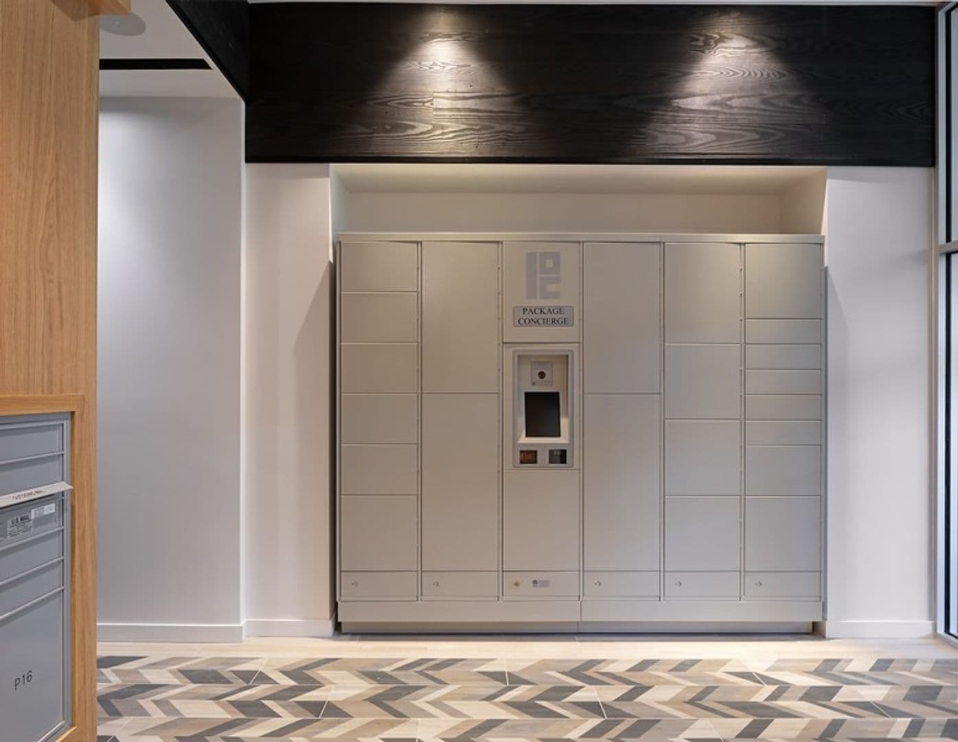 Seattle Apartment: 838 NE 66th St