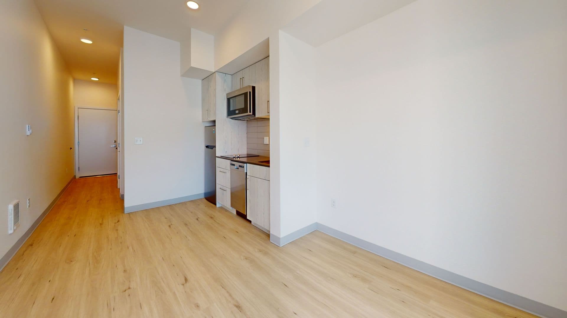 Seattle Apartment: 5231 Rainier Ave S