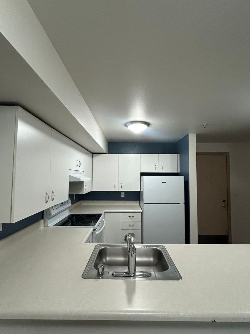 Seattle Apartment: 300 11th Ave
