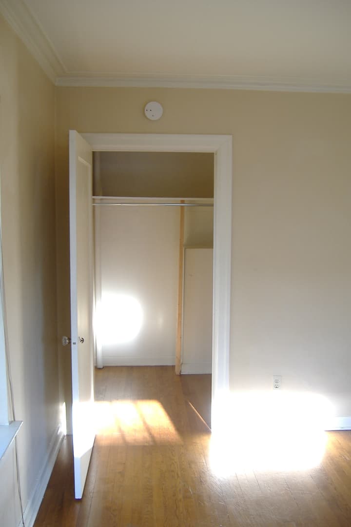 Seattle Apartment: 503 E Thomas St