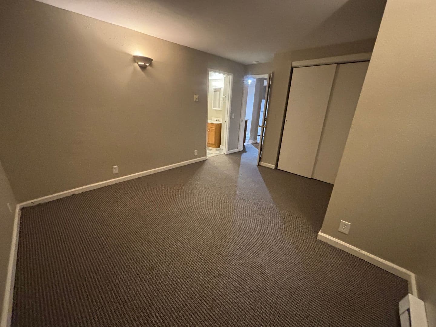 Seattle Apartment: 317 Harvard Ave E
