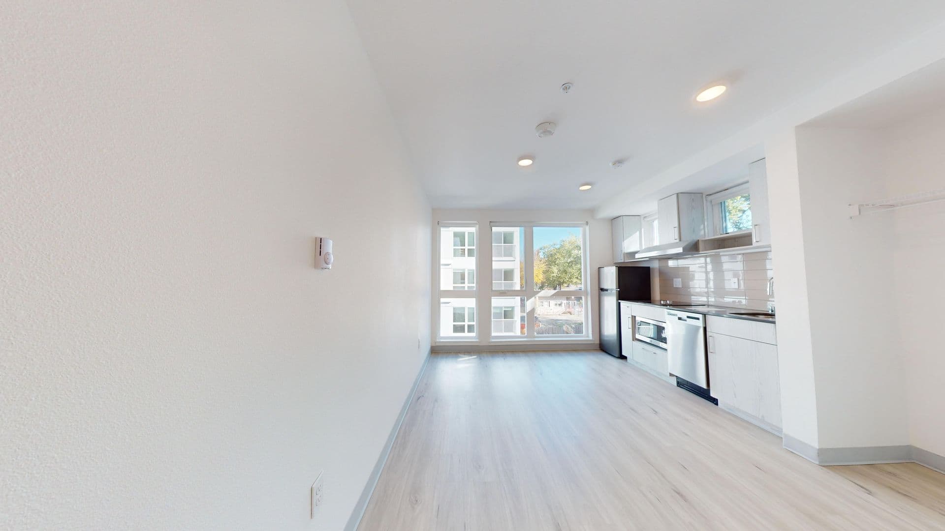 Seattle Apartment: 5231 Rainier Ave S
