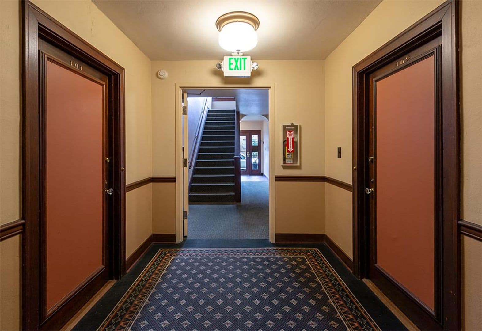 Seattle Apartment: 309 Belmont Ave E