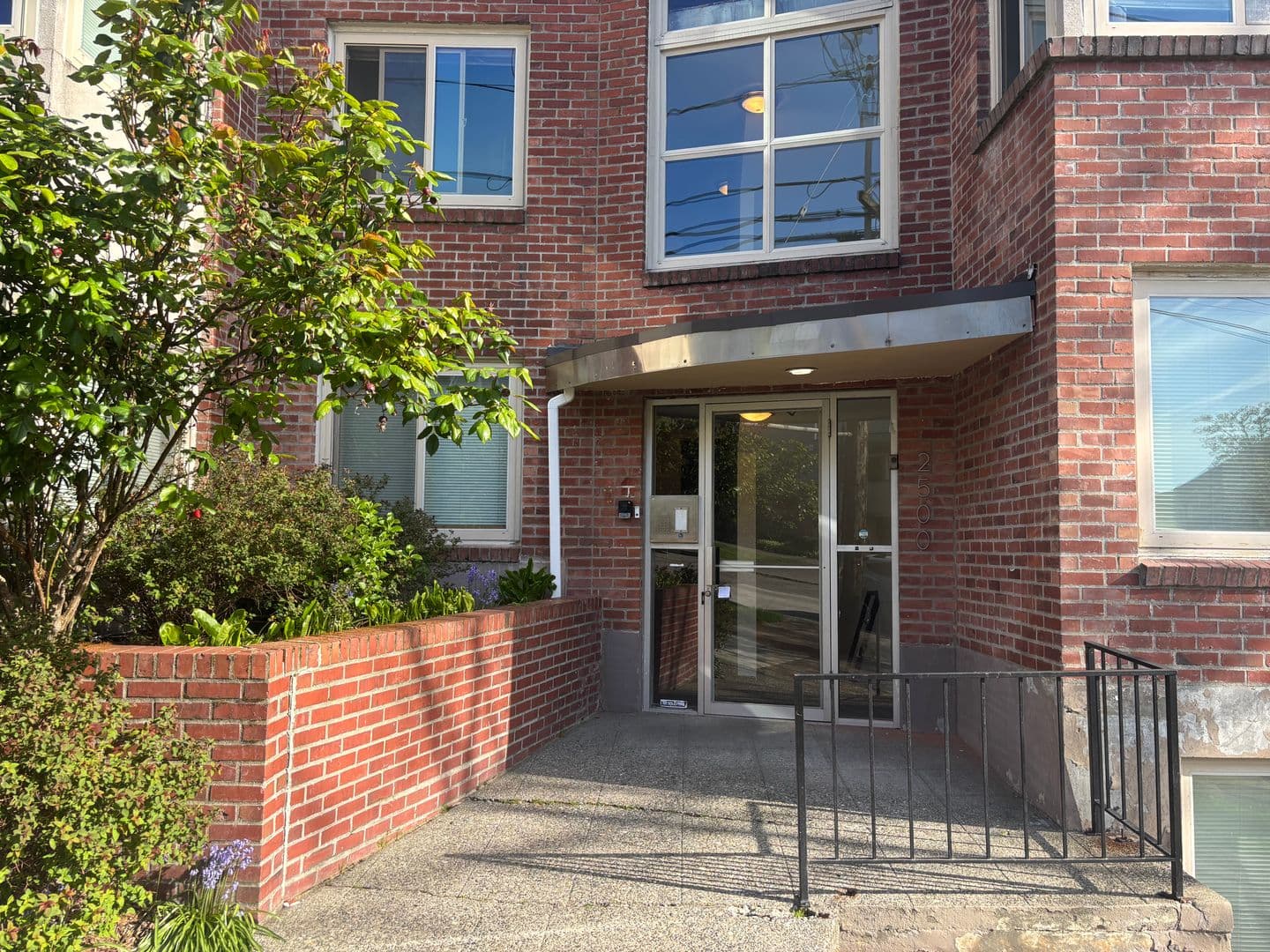 Seattle Apartment: 2500 E Denny Way