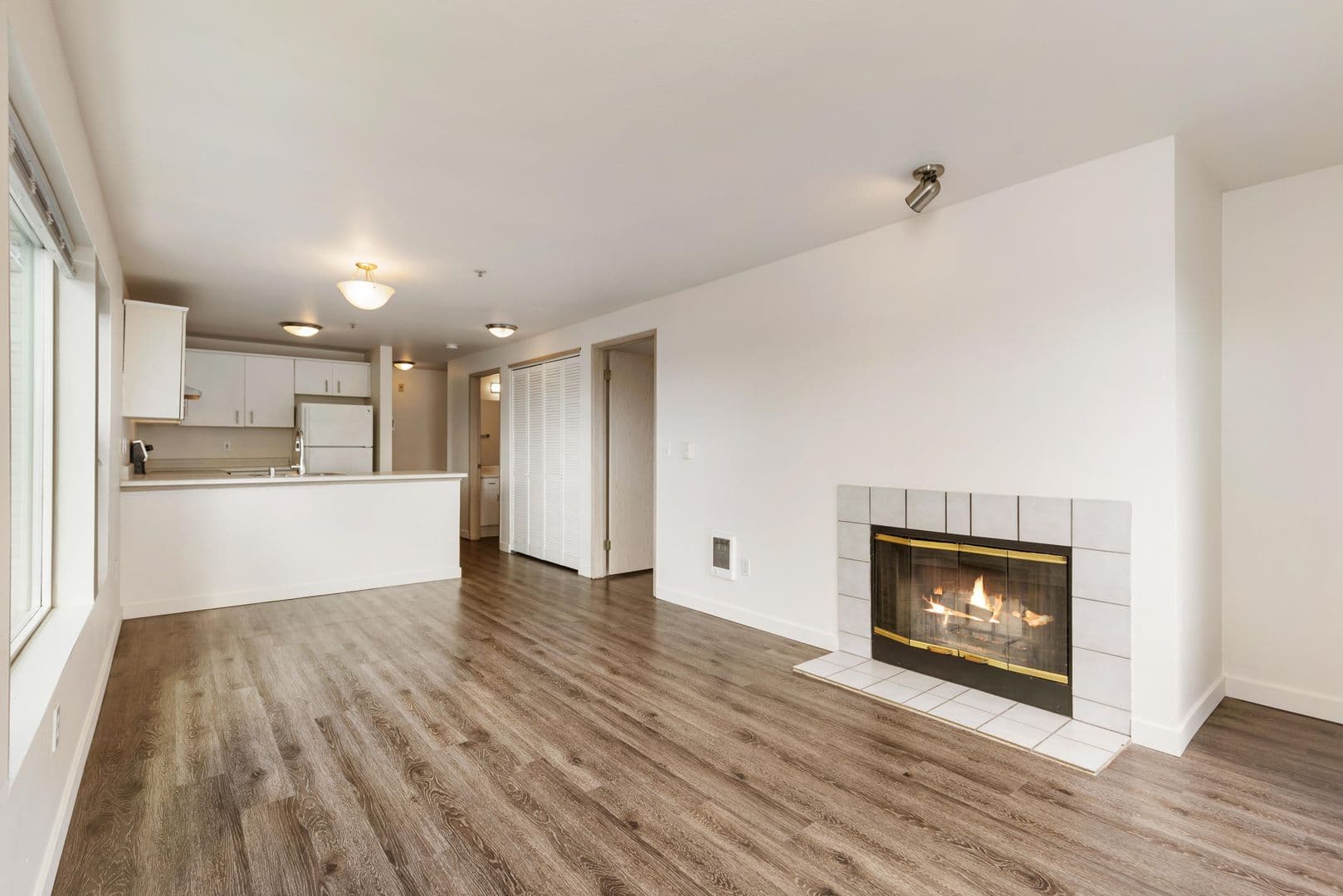 Seattle Apartment: 300 11th Ave