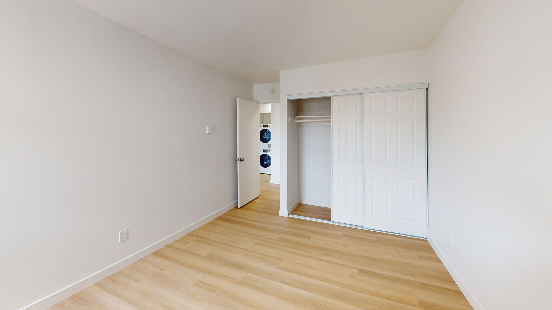 Seattle Apartment: 620 5th Ave W