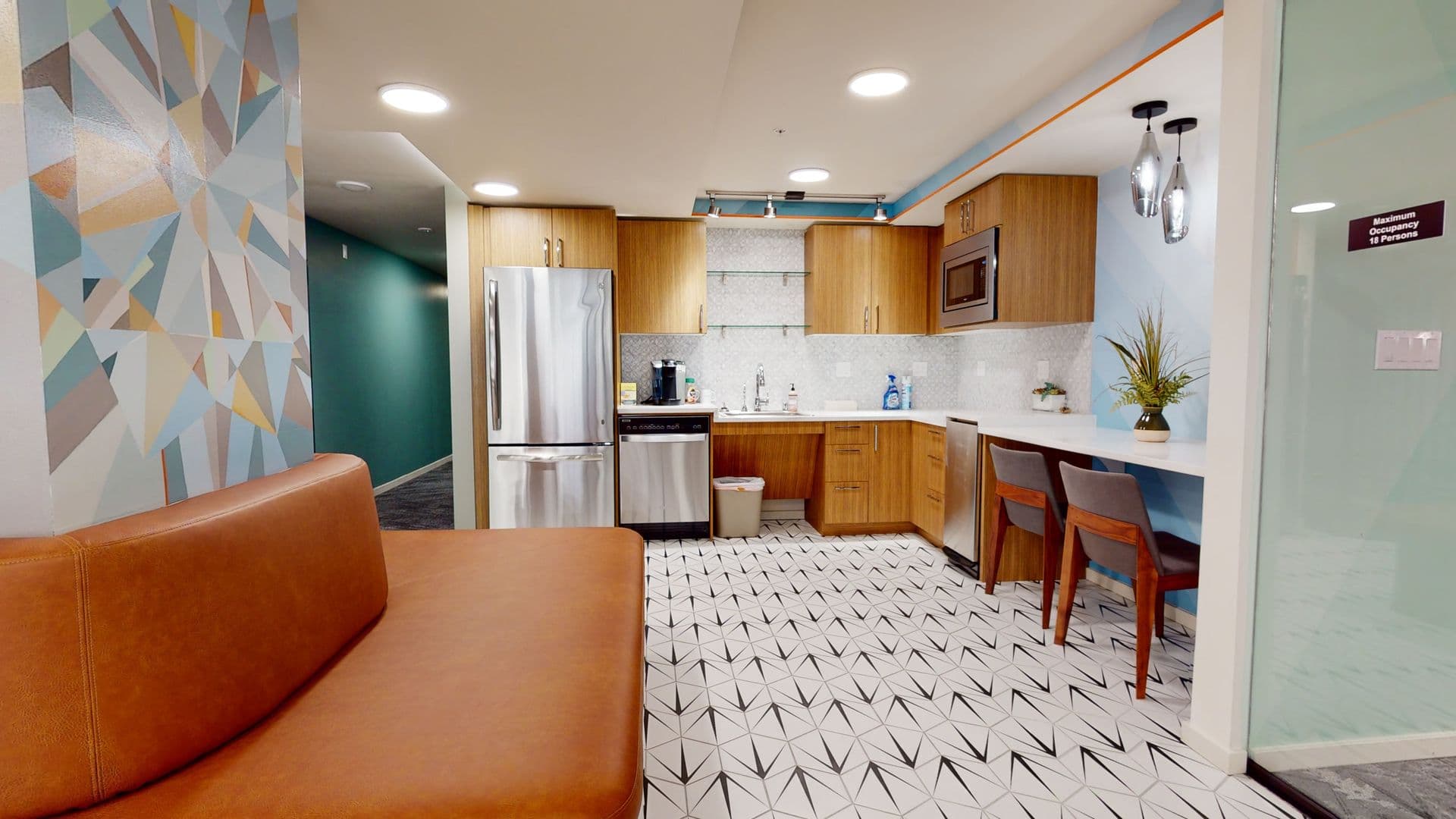 Kirkland Apartment: 450 Central Way