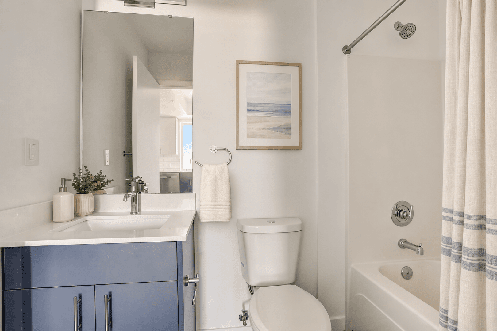 Seattle Apartment: 4316 Fremont Ave N