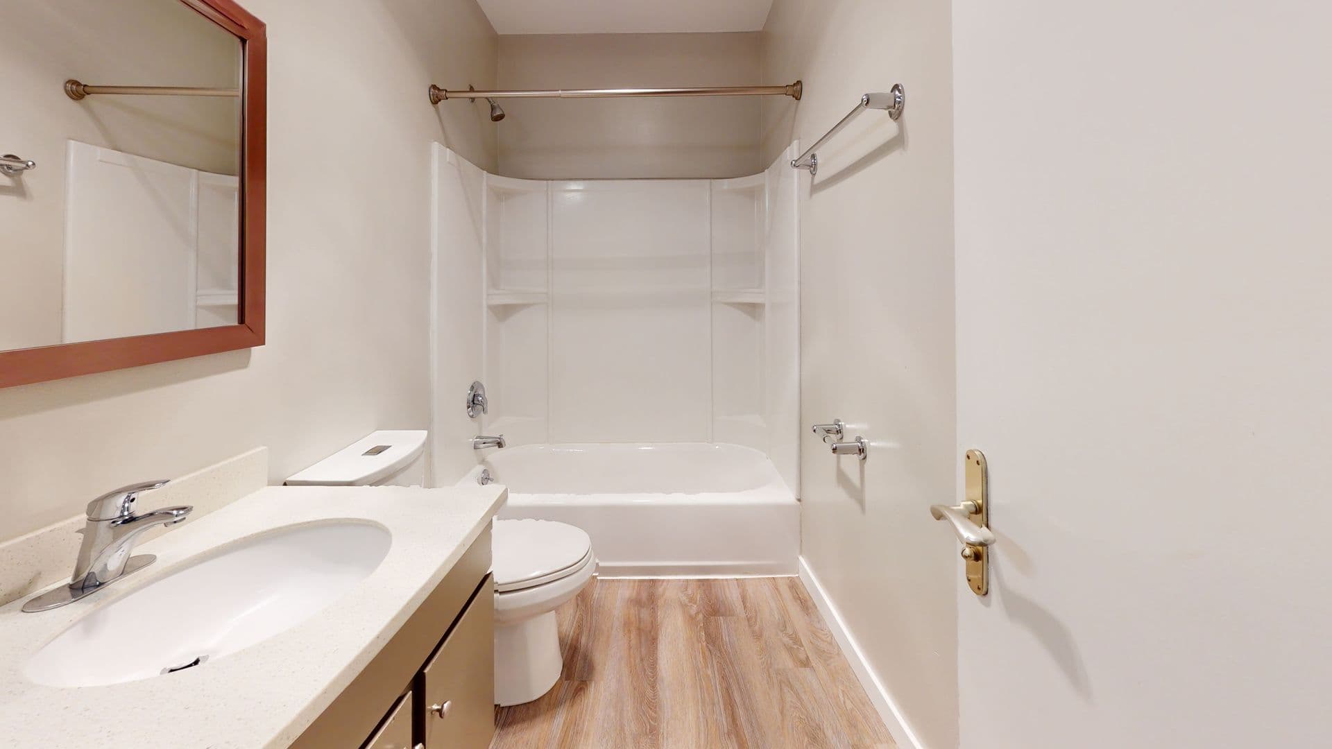 Seattle Apartment: 2410 Boyer Ave E