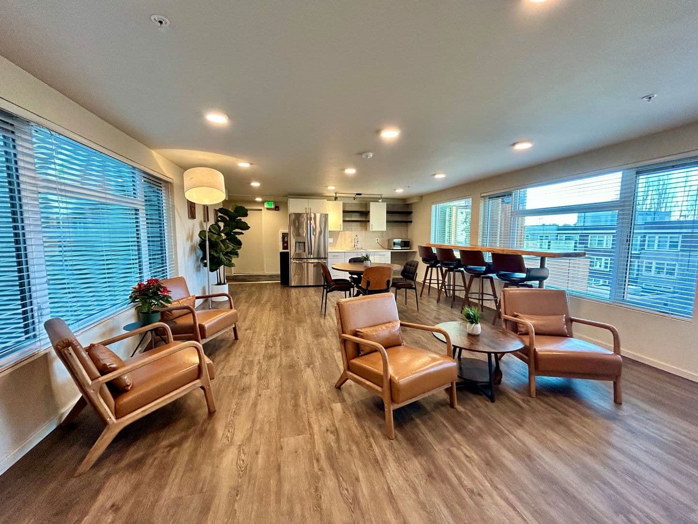 Kirkland Apartment: 330 4th ST