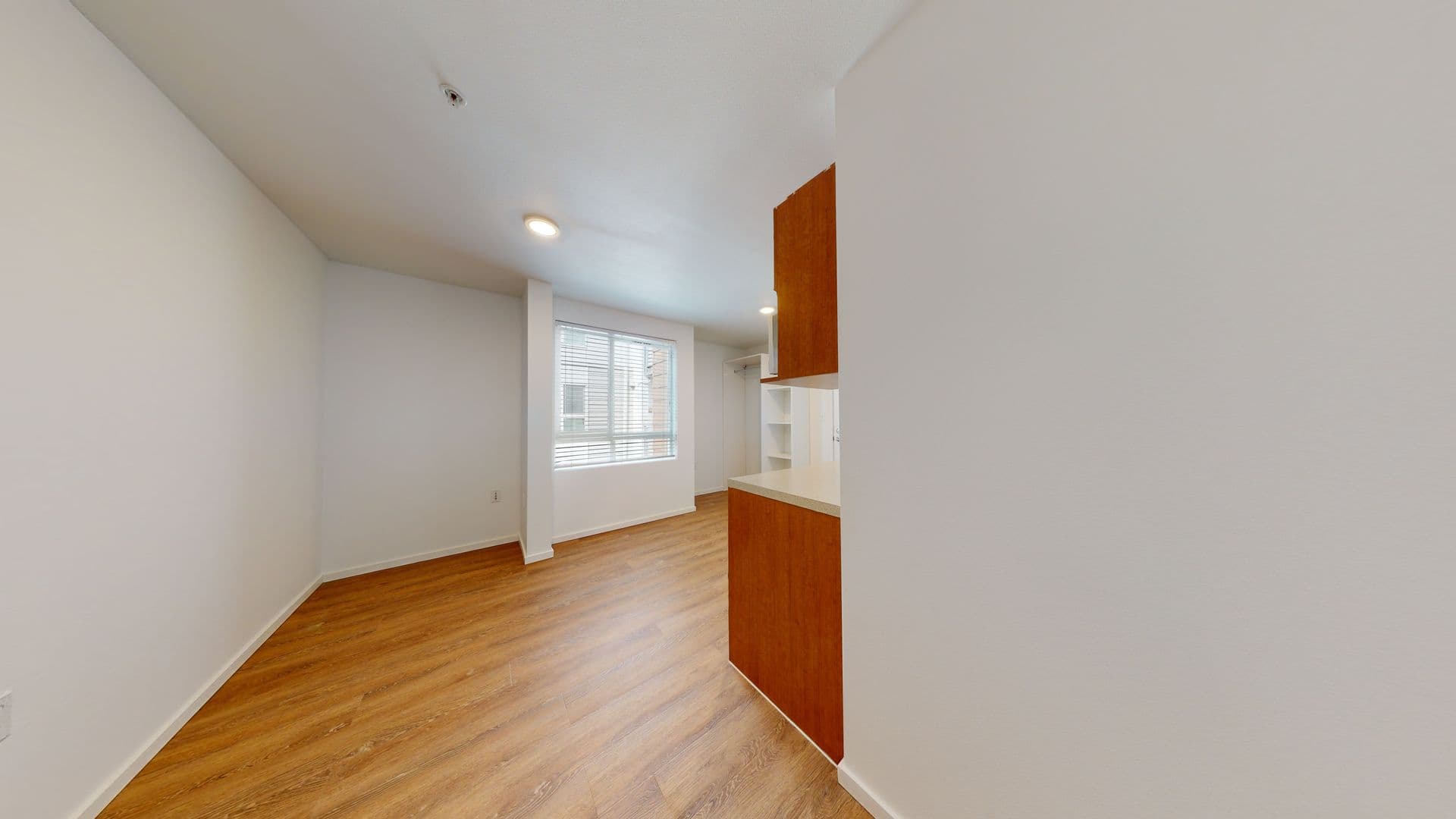 Kirkland Apartment: 450 Central Way